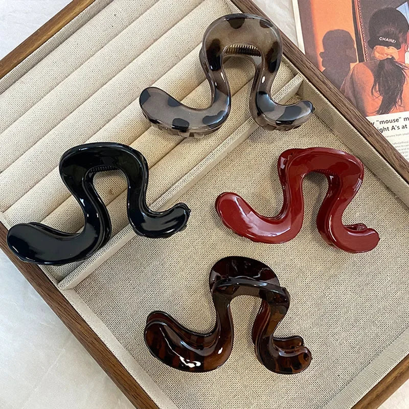 Irregular Hair Catch Clip Shark Clip Women's Premium 2025 New Hairpin Back Head Hair Accessories Hairpin Elegant Hair Styling