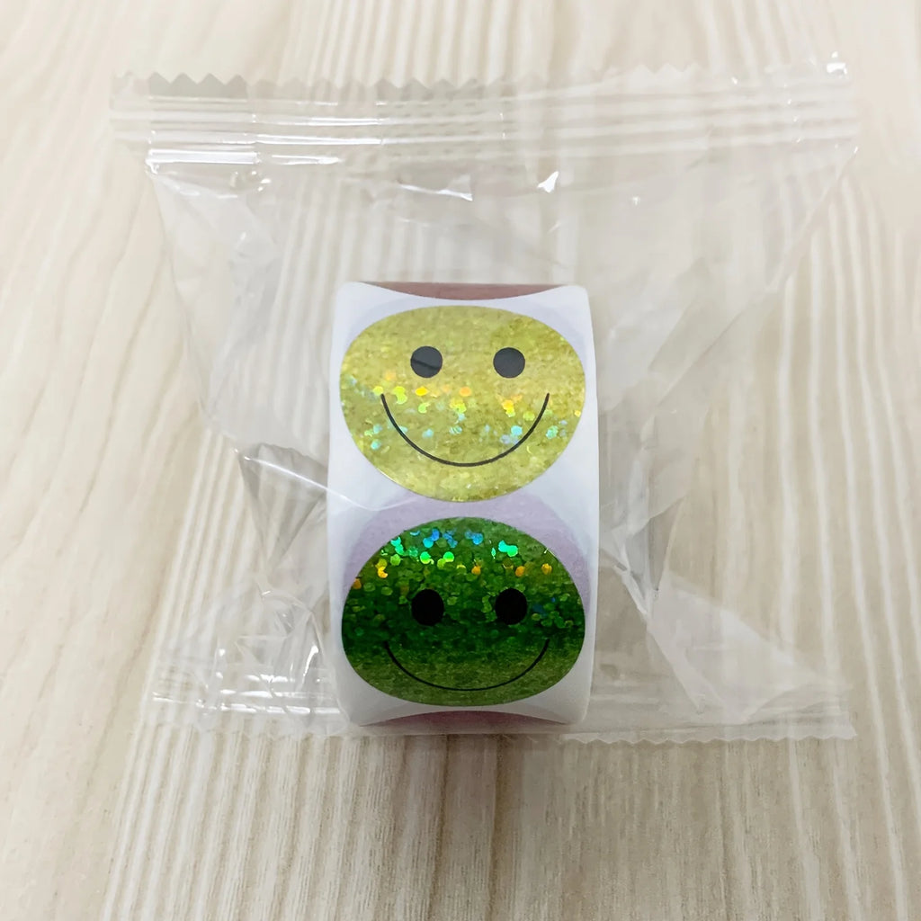 1 Roll of 500 Self-Adhesive Smiley Stickers, 10 Mixed Colors, Suitable for Reward Stickers, Classroom Supplies, Party Gifts, Etc